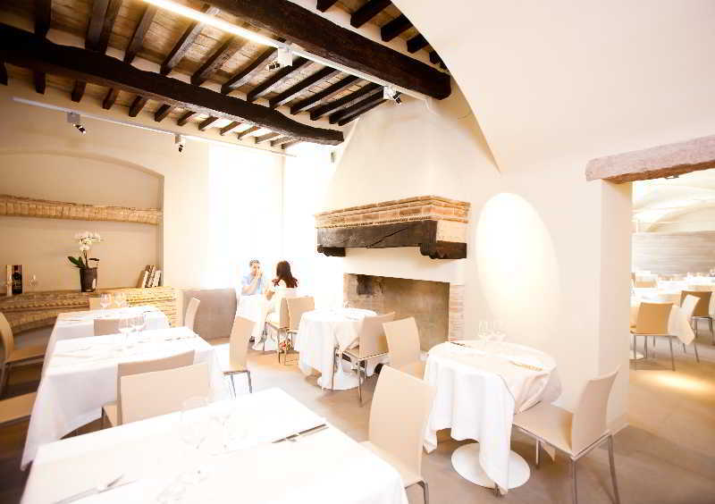 Nun Assisi Relais & Spa Museum Esterno foto