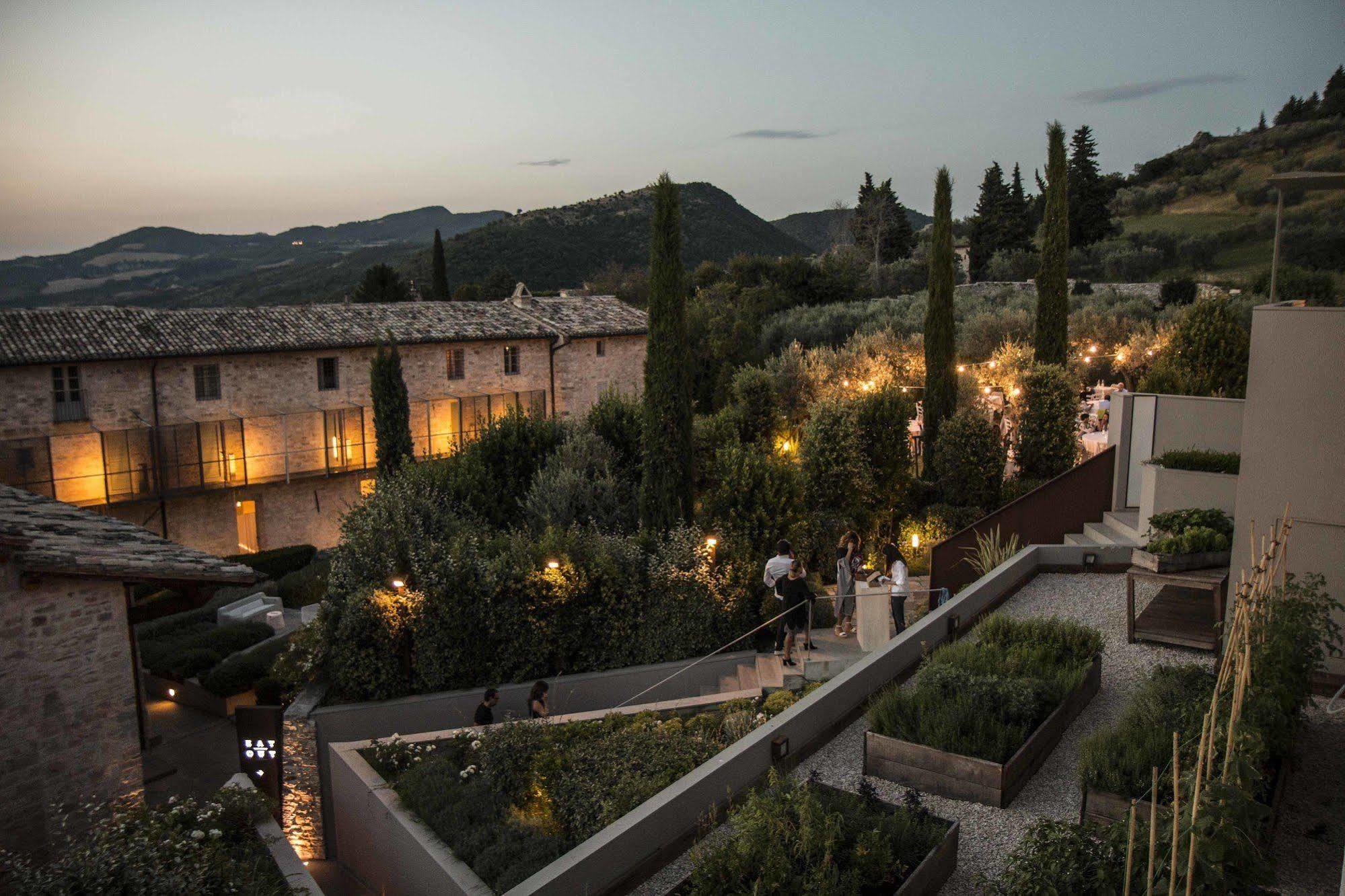 Nun Assisi Relais & Spa Museum Esterno foto