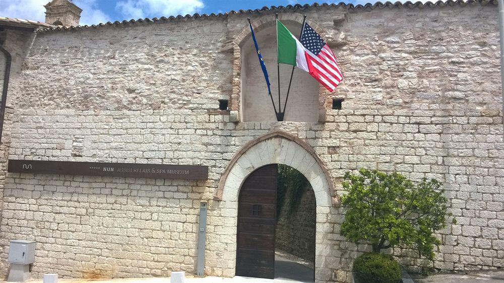 Nun Assisi Relais & Spa Museum Esterno foto